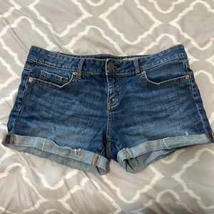 AéRopostale midi jean shorts size 8